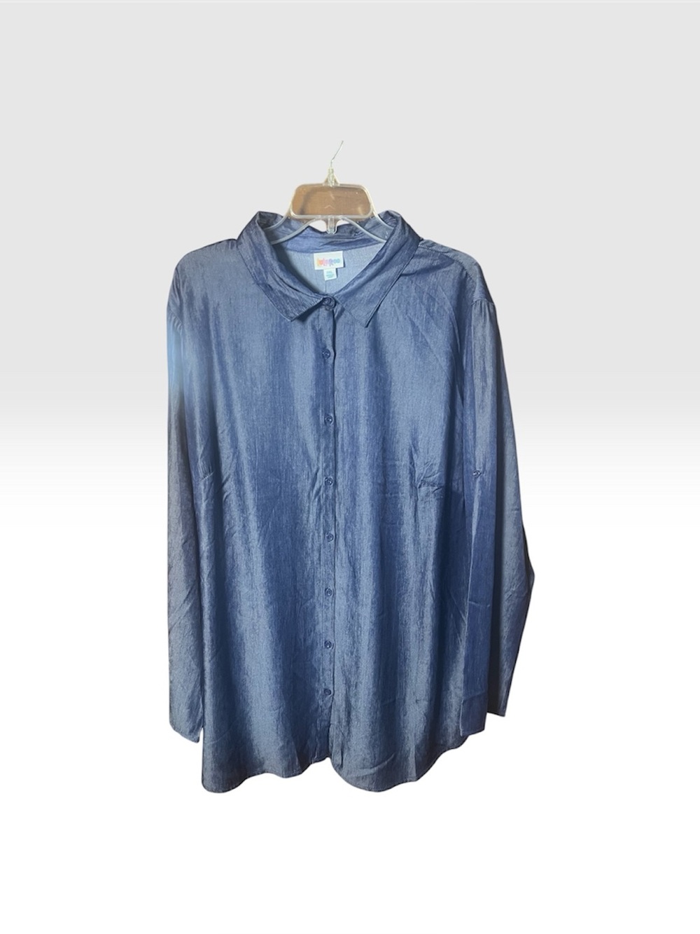 LuLaRoe Blue Button-Front Chambray Blouse 2XL NWT